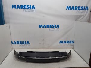 Used Rear bumper component, central Renault Clio IV Estate/Grandtour (7R) 0.9 Energy TCE 12V Price € 131,25 Margin scheme offered by Maresia Parts