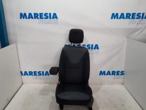 Used Seat, left Renault Clio IV Estate/Grandtour (7R) 0.9 Energy TCE 12V Price € 183,75 Margin scheme offered by Maresia Parts