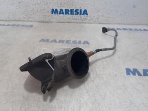 Usagé Tubulure d'échappement Opel Vivaro 1.6 CDTi BiTurbo 125 Prix € 254,10 Prix TTC proposé par Maresia Parts