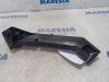 Front part support from a Opel Vivaro, 2014 / 2019 1.6 CDTI 90, Delivery, Diesel, 1.598cc, 66kW (90pk), FWD, R9M408; R9MA4, 2014-06 / 2016-12 2014