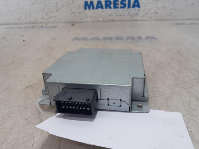 Radio module from a Fiat 500 (312) 1.2 69 2009