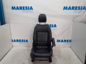 Used Seat, right Peugeot 5008 I (0A/0E) 1.6 HDiF 16V Price € 131,25 Margin scheme offered by Maresia Parts