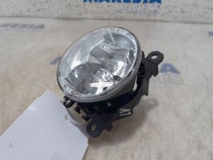 Used Fog light, front left Renault Clio IV Estate/Grandtour (7R) 0.9 Energy TCE 12V Price € 15,00 Margin scheme offered by Maresia Parts