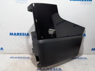 Used Rear bumper corner, right Renault Trafic (1FL/2FL/3FL/4FL) 1.6 dCi 140 Twin Turbo Price € 90,75 Inclusive VAT offered by Maresia Parts