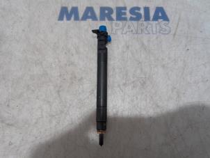Usagé Injecteur (diesel) Citroen Jumpy (G9) 2.0 HDiF 16V 125 Prix € 127,05 Prix TTC proposé par Maresia Parts