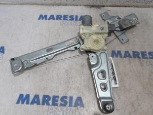 Used Window mechanism 4-door, front left Peugeot 5008 I (0A/0E) 1.6 HDiF 16V Price € 90,00 Margin scheme offered by Maresia Parts
