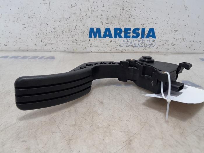 Begagnade Gaspedalsensor Renault Trafic (1FL/2FL/3FL/4FL) 1.6 dCi 140 Twin Turbo Pris € 30,25 Inklusive moms erbjuds av Maresia Parts