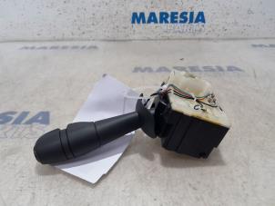 Used Wiper switch Renault Trafic (1FL/2FL/3FL/4FL) 1.6 dCi 140 Twin Turbo Price € 42,35 Inclusive VAT offered by Maresia Parts