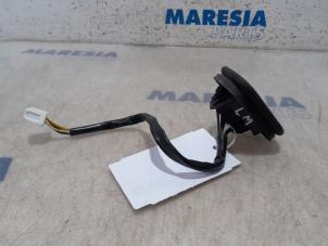 Used Door contact switch Renault Trafic (1FL/2FL/3FL/4FL) 1.6 dCi 140 Twin Turbo Price € 18,15 Inclusive VAT offered by Maresia Parts