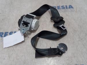 Usagé Ceinture de sécurité avant droite Opel Vivaro 1.6 CDTi BiTurbo 125 Prix € 78,65 Prix TTC proposé par Maresia Parts