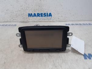 Gebrauchte Navigation Display Opel Vivaro 1.6 CDTi BiTurbo 125 Preis € 262,50 Margenregelung angeboten von Maresia Parts