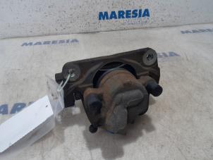 Used Front brake calliper, right Citroen C4 Spacetourer (3D/3E) 1.2 12V PureTech 130 Van Price € 30,00 Margin scheme offered by Maresia Parts
