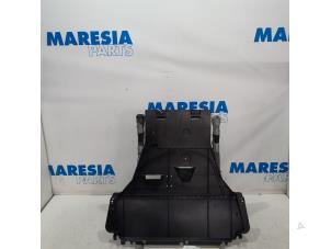Used Engine protection panel Renault Megane III Berline (BZ) 1.4 16V TCe 130 Price € 50,00 Margin scheme offered by Maresia Parts