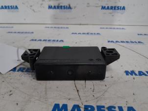 Used PDC Module Peugeot 308 SW (L4/L9/LC/LJ/LR) 1.2 12V e-THP PureTech 110 Price € 75,00 Margin scheme offered by Maresia Parts
