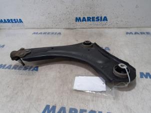 Used Front lower wishbone, right Renault Megane III Berline (BZ) 1.4 16V TCe 130 Price € 25,00 Margin scheme offered by Maresia Parts