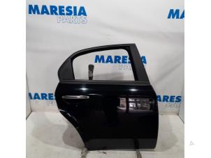 Begagnade Bakdörr, 4-dörrars, höger Alfa Romeo 159 (939AX) 1.9 JTS 16V Pris € 131,25 Marginaltabell erbjuds av Maresia Parts