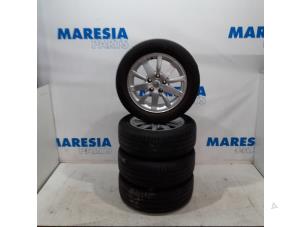 Used Sport rims set + tires Renault Megane III Berline (BZ) 1.4 16V TCe 130 Price € 262,50 Margin scheme offered by Maresia Parts