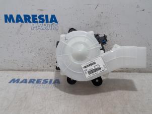 Used Heating and ventilation fan motor Citroen C4 Spacetourer (3D/3E) 1.2 12V PureTech 130 Van Price € 35,00 Margin scheme offered by Maresia Parts