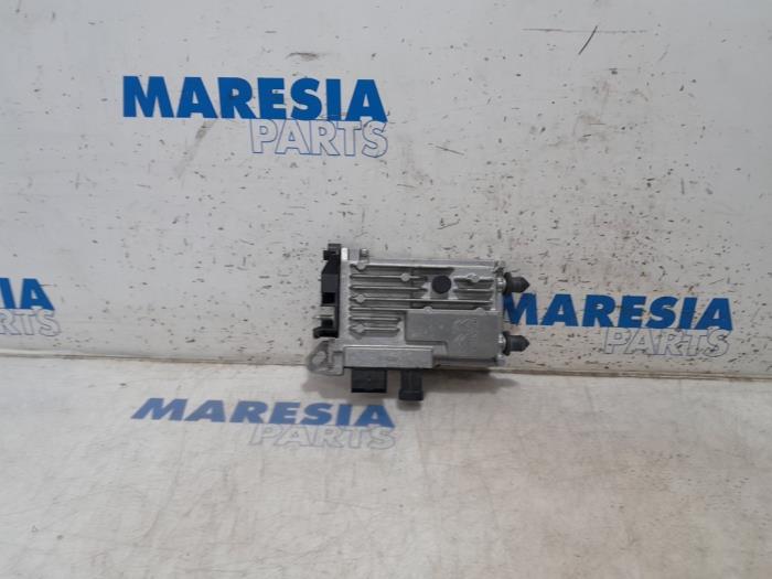 Used Start/Stop computer Citroen C4 Spacetourer (3D/3E) 1.2 12V PureTech 130 Van Price € 75,00 Margin scheme offered by Maresia Parts