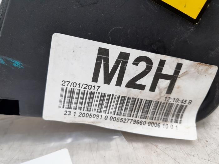 Usagé Couvercle de distribution Fiat 500C (312) 1.2 69 Prix € 15,00 Règlement à la marge proposé par Maresia Parts