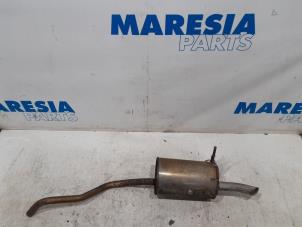 Used Exhaust rear silencer Renault Clio IV (5R) 0.9 Energy TCE 90 12V Price € 40,00 Margin scheme offered by Maresia Parts