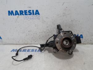 Used Knuckle, front left Renault Clio IV (5R) 0.9 Energy TCE 90 12V Price € 85,00 Margin scheme offered by Maresia Parts