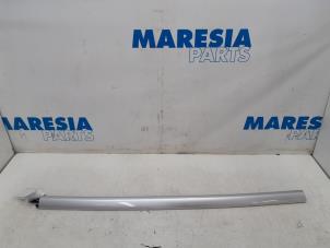 Used Roof rail, right Citroen C4 Spacetourer (3D/3E) 1.2 12V PureTech 130 Van Price € 40,00 Margin scheme offered by Maresia Parts