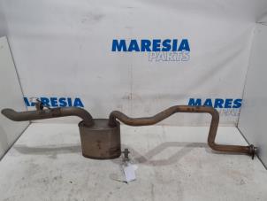Used Exhaust rear silencer Peugeot 308 SW (L4/L9/LC/LJ/LR) 2.0 BlueHDi 150 16V Price € 85,00 Margin scheme offered by Maresia Parts