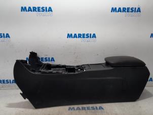 Used Middle console Peugeot 308 SW (L4/L9/LC/LJ/LR) 2.0 BlueHDi 150 16V Price € 210,00 Margin scheme offered by Maresia Parts