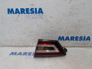 Used Taillight, right Renault Clio IV (5R) 0.9 Energy TCE 90 12V Price € 40,00 Margin scheme offered by Maresia Parts