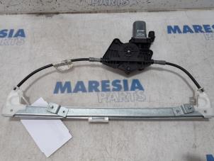 Used Rear door window mechanism 4-door, left Alfa Romeo 159 (939AX) 1.9 JTS 16V Price € 50,00 Margin scheme offered by Maresia Parts