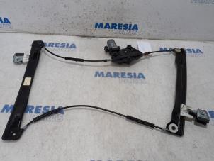 Used Window mechanism 4-door, front left Alfa Romeo 159 (939AX) 1.9 JTS 16V Price € 50,00 Margin scheme offered by Maresia Parts