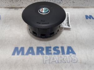 Used Left airbag (steering wheel) Alfa Romeo 159 (939AX) 1.9 JTS 16V Price € 85,00 Margin scheme offered by Maresia Parts