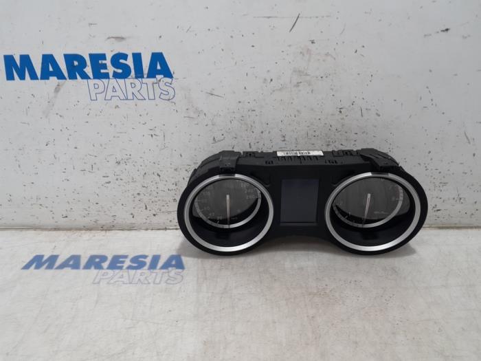 Begagnade Instrumentpanel Alfa Romeo 159 (939AX) 1.9 JTS 16V Pris € 85,00 Marginaltabell erbjuds av Maresia Parts