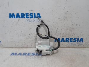 Used Rear door lock mechanism 4-door, left Alfa Romeo 159 (939AX) 1.9 JTS 16V Price € 35,00 Margin scheme offered by Maresia Parts