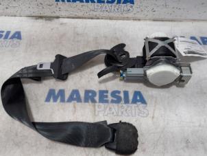 Usados Cinturón de seguridad derecha delante Peugeot 5008 I (0A/0E) 1.6 HDiF 16V Precio € 149,99 Norma de margen ofrecido por Maresia Parts