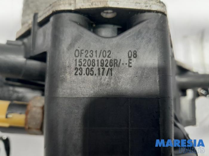 Soporte de filtro de aceite de un Opel Vivaro 1.6 CDTi BiTurbo 125 2016