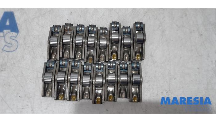 Gebrauchte Kipphebel Peugeot 508 SW (8E/8U) 2.0 RXH HYbrid4 16V Preis € 25,00 Margenregelung angeboten von Maresia Parts
