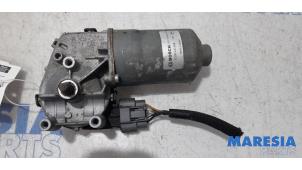 Used Front wiper motor Opel Vivaro 1.6 CDTi BiTurbo 125 Price € 90,75 Inclusive VAT offered by Maresia Parts