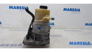 Used Power steering pump Opel Vivaro 1.6 CDTi BiTurbo 125 Price € 317,63 Inclusive VAT offered by Maresia Parts