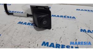 Używane Kamera cofania Peugeot 308 SW (L4/L9/LC/LJ/LR) 2.0 BlueHDi 150 16V Cena € 156,45 Procedura marży oferowane przez Maresia Parts