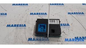 Używane Sterownik nagrzewnicy Peugeot 308 SW (L4/L9/LC/LJ/LR) 2.0 BlueHDi 150 16V Cena € 19,95 Procedura marży oferowane przez Maresia Parts