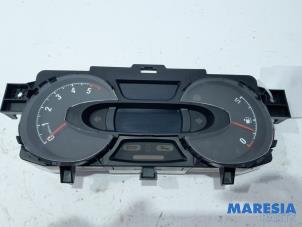 Gebrauchte Instrumentenbrett Opel Vivaro 1.6 CDTi BiTurbo 125 Preis € 254,10 Mit Mehrwertsteuer angeboten von Maresia Parts