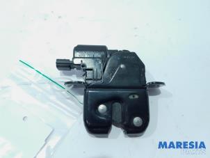 Used Tailgate lock mechanism Renault Zoé (AG) 65kW Price € 14,95 Margin scheme offered by Maresia Parts