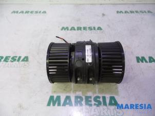 Used Heating and ventilation fan motor Renault Megane III Grandtour (KZ) 1.5 dCi 110 Price € 30,00 Margin scheme offered by Maresia Parts