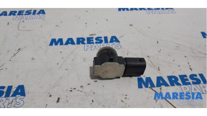 Usados Sensor PDC Peugeot 308 SW (L4/L9/LC/LJ/LR) 1.6 BlueHDi 120 Precio € 19,00 Norma de margen ofrecido por Maresia Parts