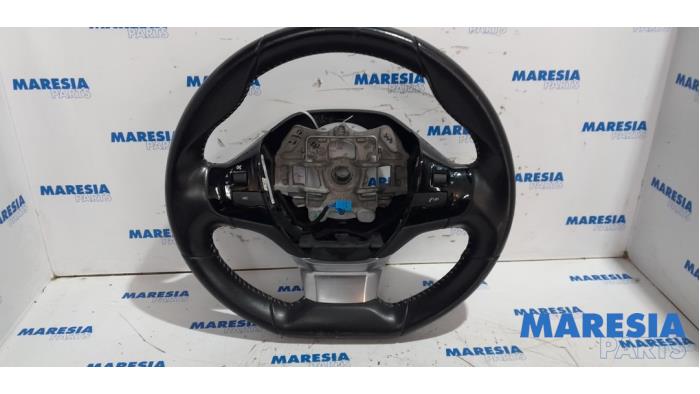 Używane Kierownica Peugeot 308 SW (L4/L9/LC/LJ/LR) 1.6 BlueHDi 120 Cena € 39,90 Procedura marży oferowane przez Maresia Parts