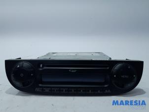Używane Radioodtwarzacz CD Fiat 500 (312) 1.2 69 Cena € 99,00 Procedura marży oferowane przez Maresia Parts