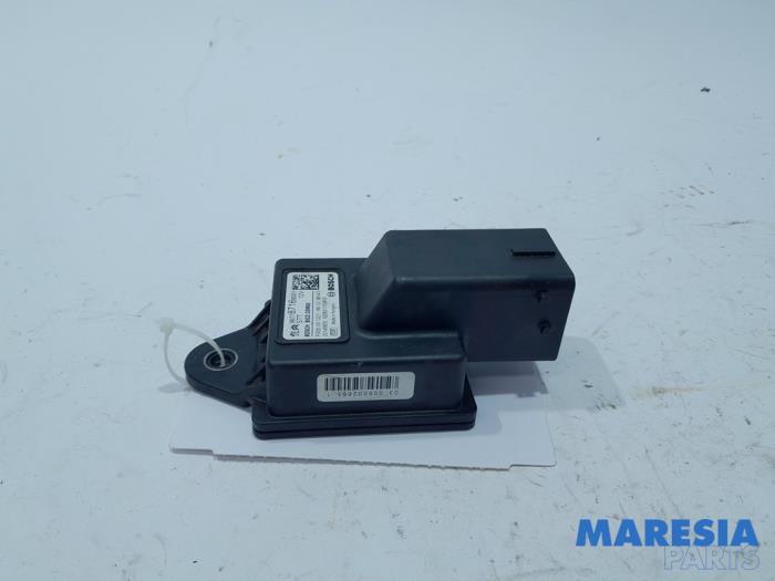 Używane Przekaznik start/stop Peugeot 308 SW (L4/L9/LC/LJ/LR) 1.6 BlueHDi 120 Cena € 19,00 Procedura marży oferowane przez Maresia Parts