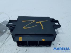 Usagé Module PDC Renault Scénic III (JZ) 2.0 16V CVT Prix € 40,00 Règlement à la marge proposé par Maresia Parts